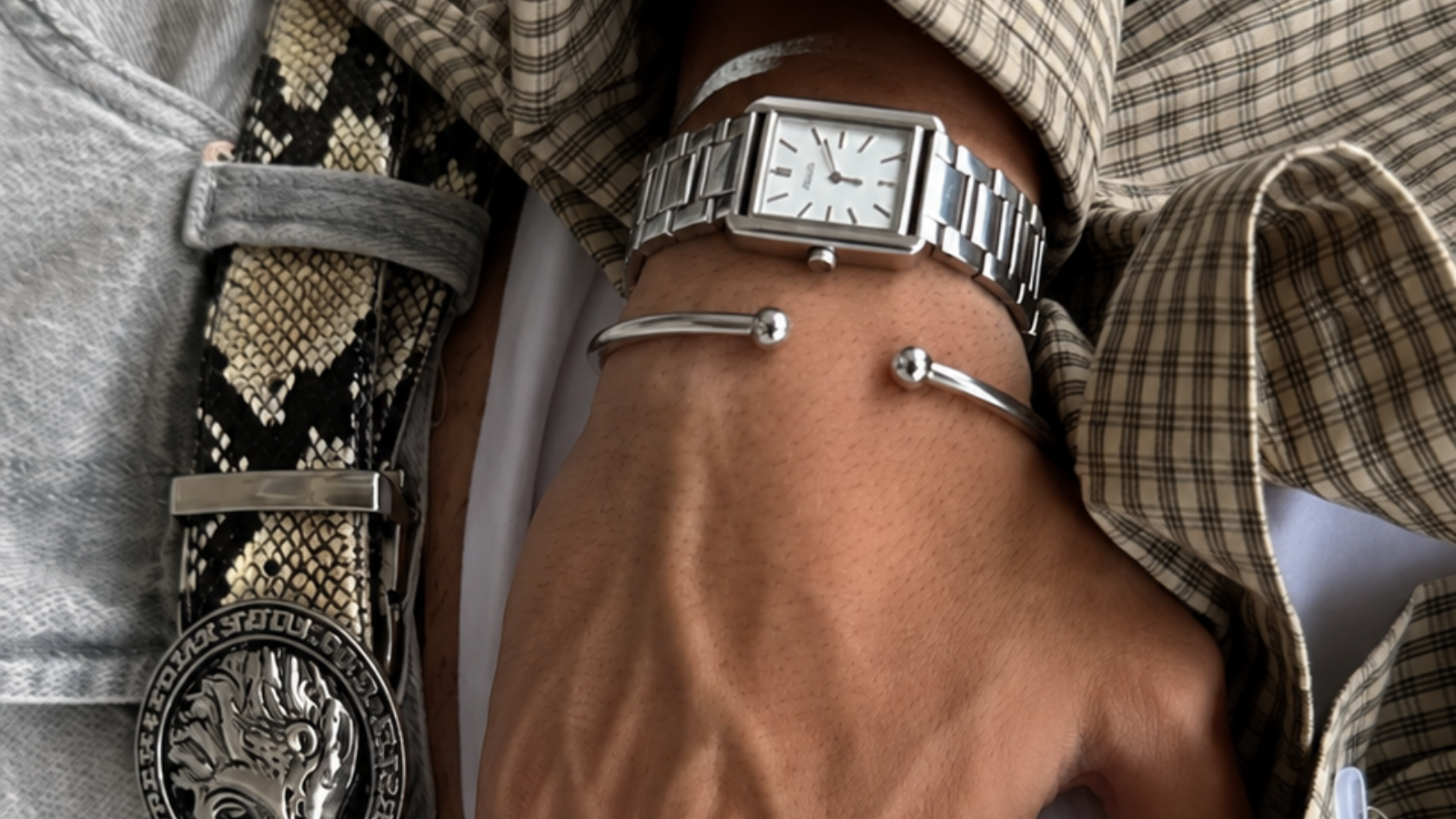 Cuff Bracelets: How to Choose, Wear & Style Them | ALYRR